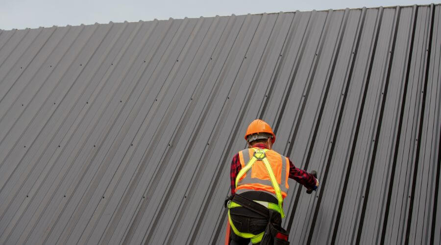 Expert top industrial roofings services in Walford, IA